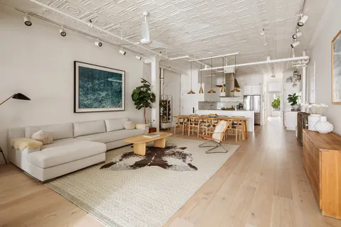 $2,995,000 | 75 Grand Street, Unit 3E | SoHo