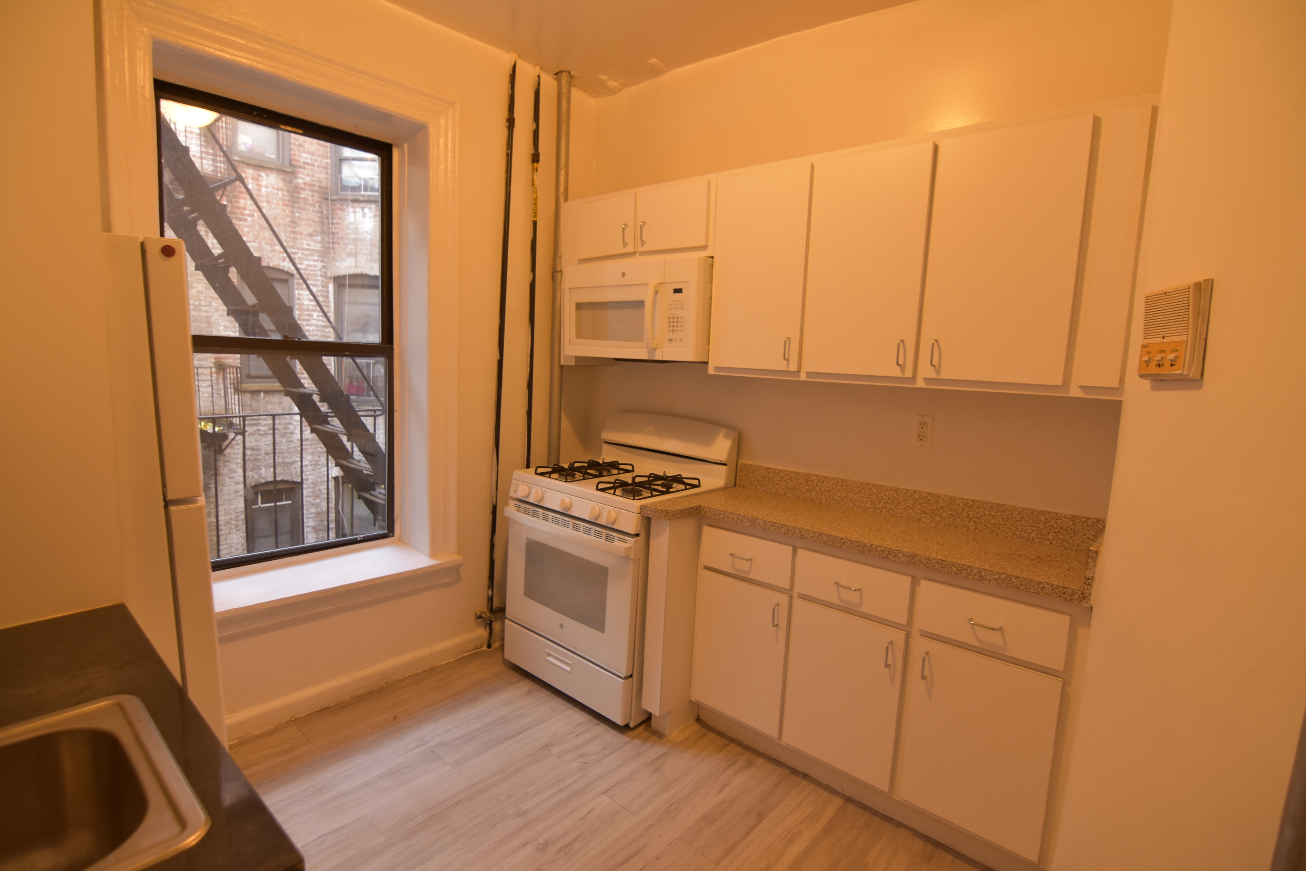 153 Vermilyea Avenue, Unit 3C Manhattan, NY 10034 - Photo 5 of 7