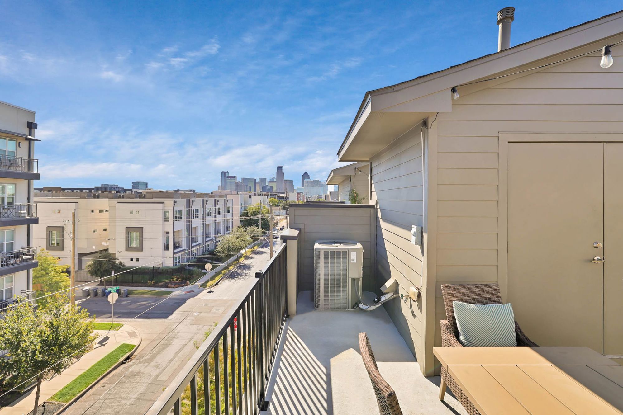 3920 Riesling Ridge Dallas, TX 75204 - Photo 20 of 26 a balcony with city view