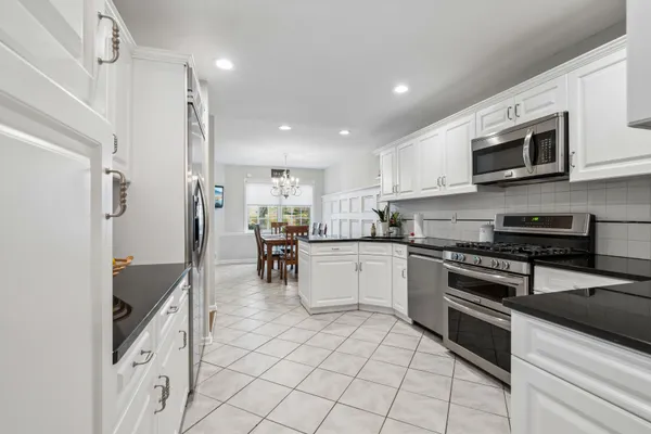 $769,000 | 1 Beekman Hill Road, Caldwell, NJ 07006