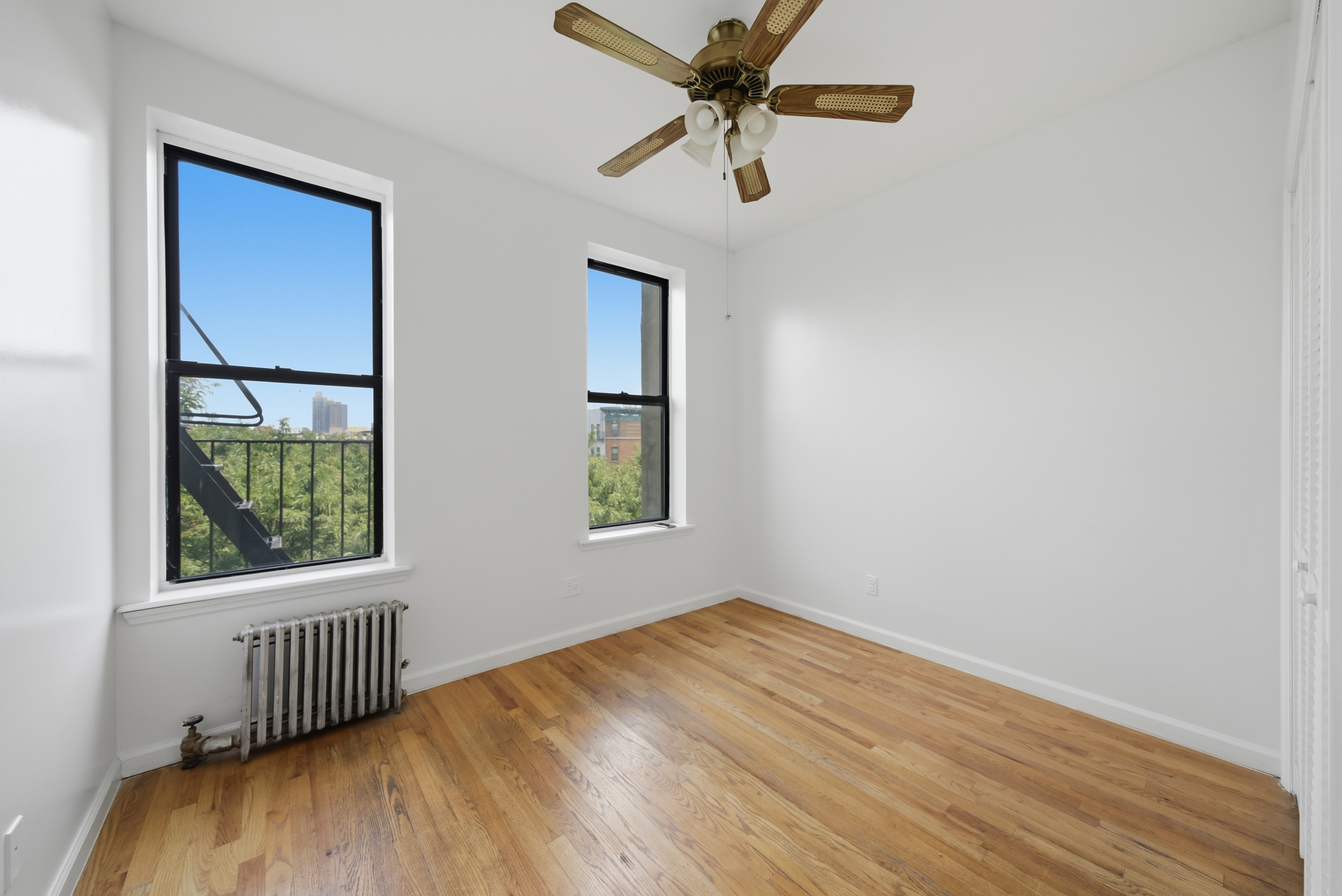 283 East 4th Street, Unit 5C Manhattan, NY 10009 - Photo 3 of 8