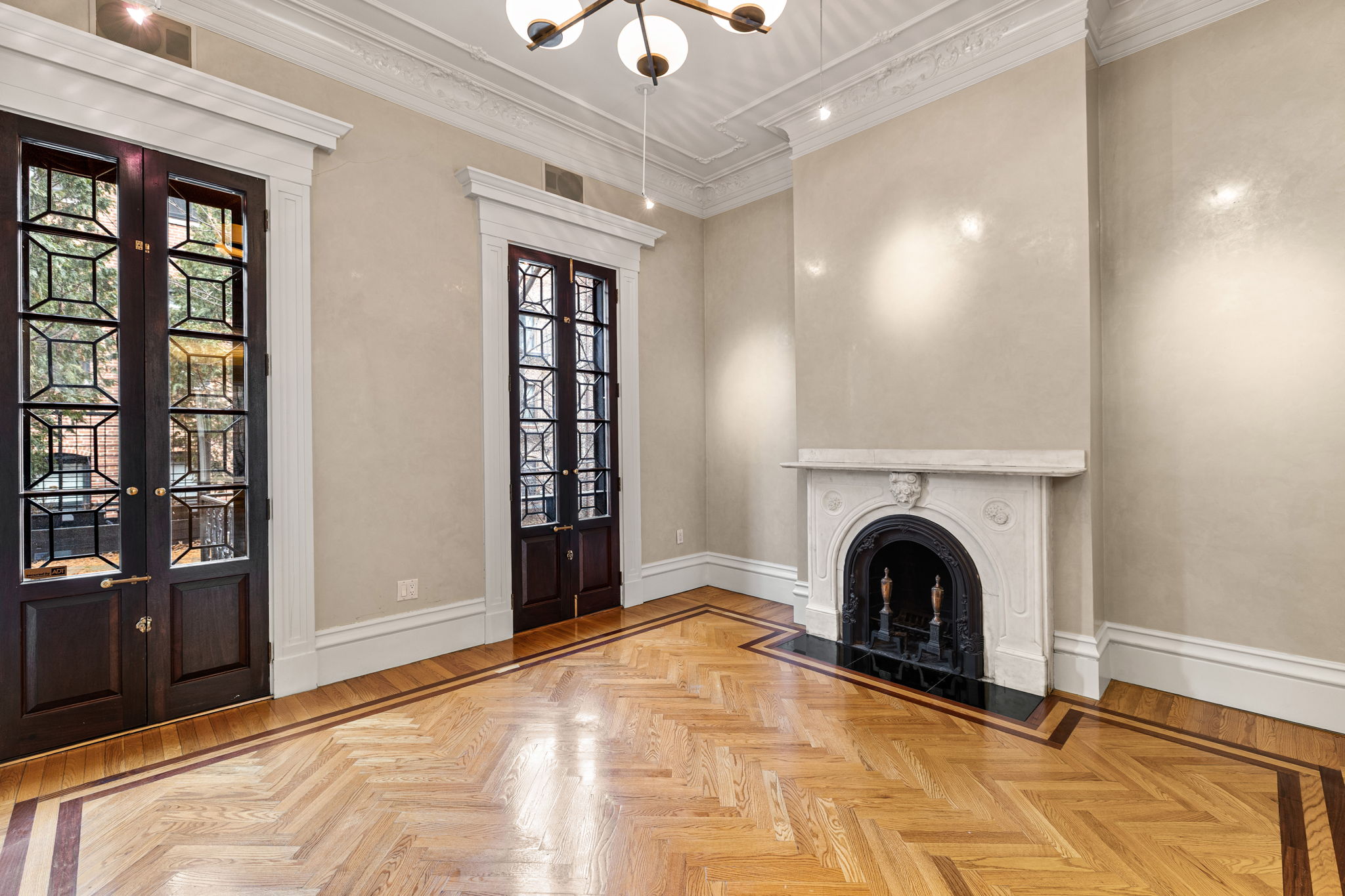 22 Worcester Square, Unit 1 Boston, MA 02118 - Photo 7 of 45