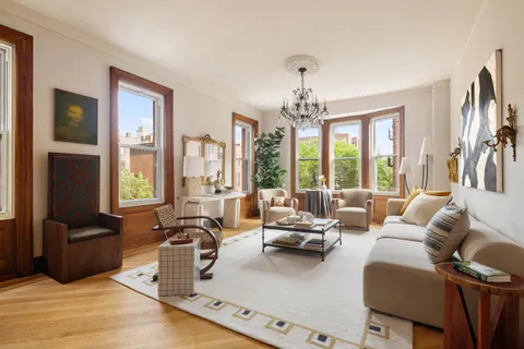 $3,250,000 | 15 Clark Street, Unit 4A | Brooklyn Heights