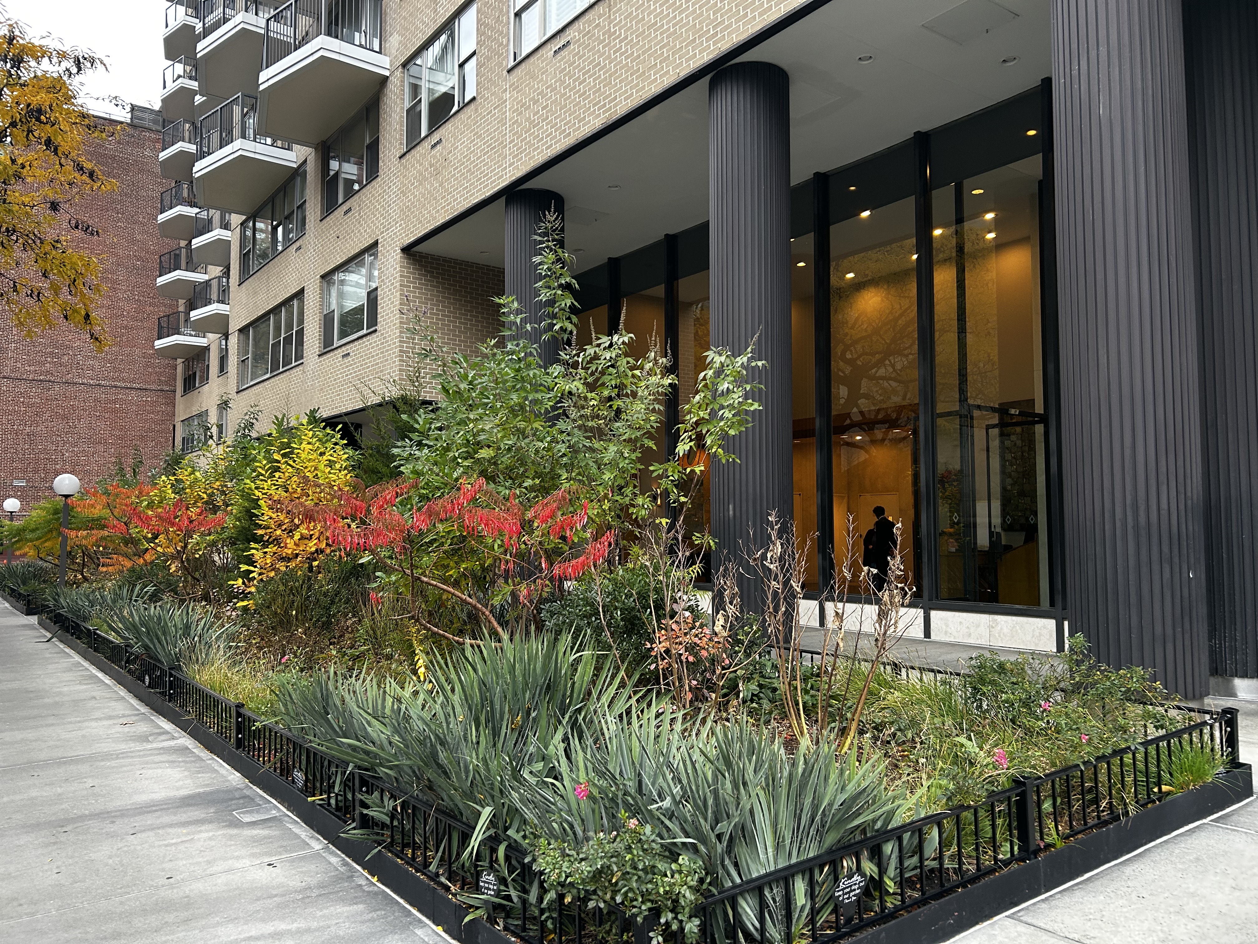80 Central Park West, Unit 4C Manhattan, NY 10023 - Photo 8 of 11