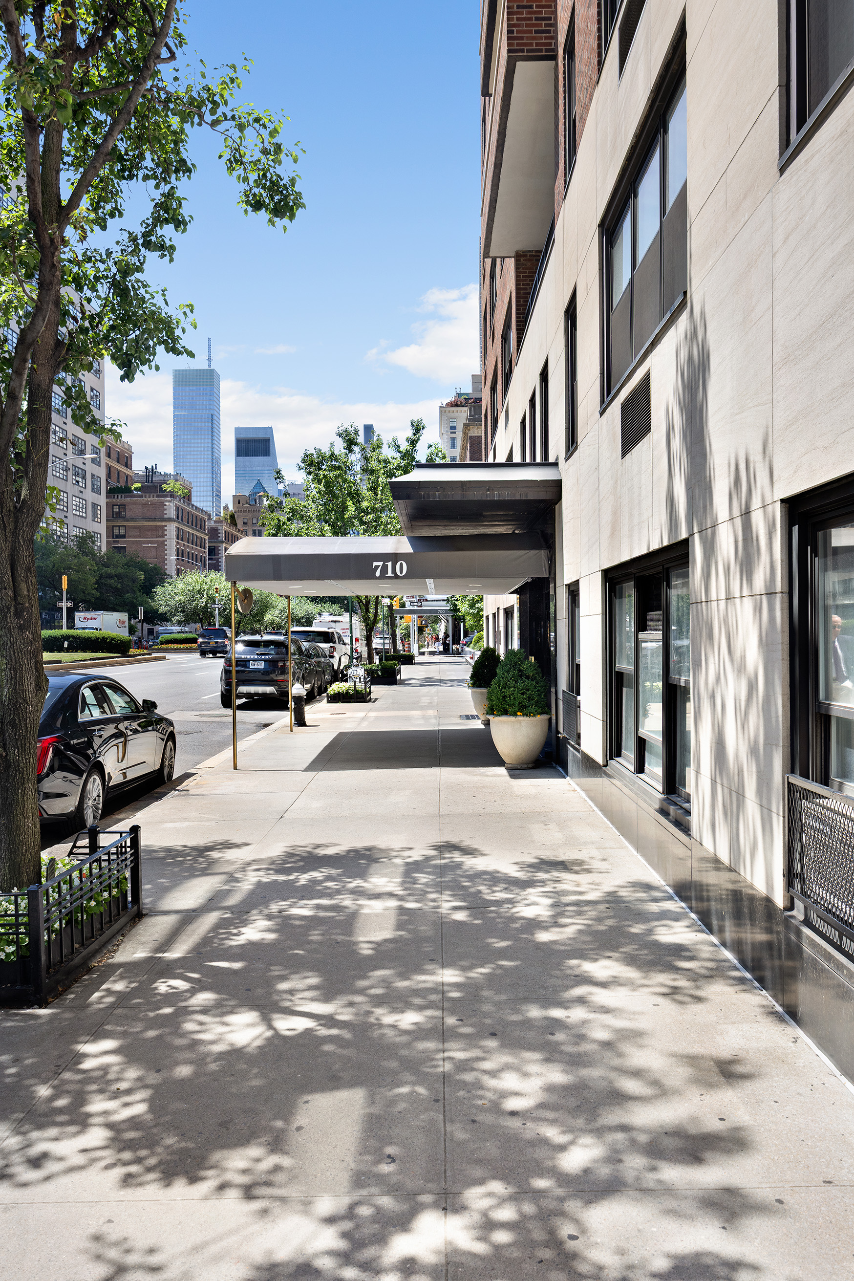 710 Park Avenue, Unit 6D Manhattan, NY 10021 - Photo 21 of 25 Gallery Image 21