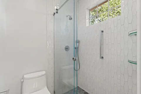 $3,000,000 | 616 Lakeview Way, Redwood City, CA 94062