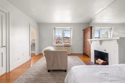 $459,000 | 8 Brimmer Street, Unit 5B, Boston, MA 02108
