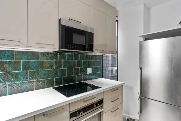 $3,795 | 746 9th Avenue, Unit 3A | Hell's Kitchen