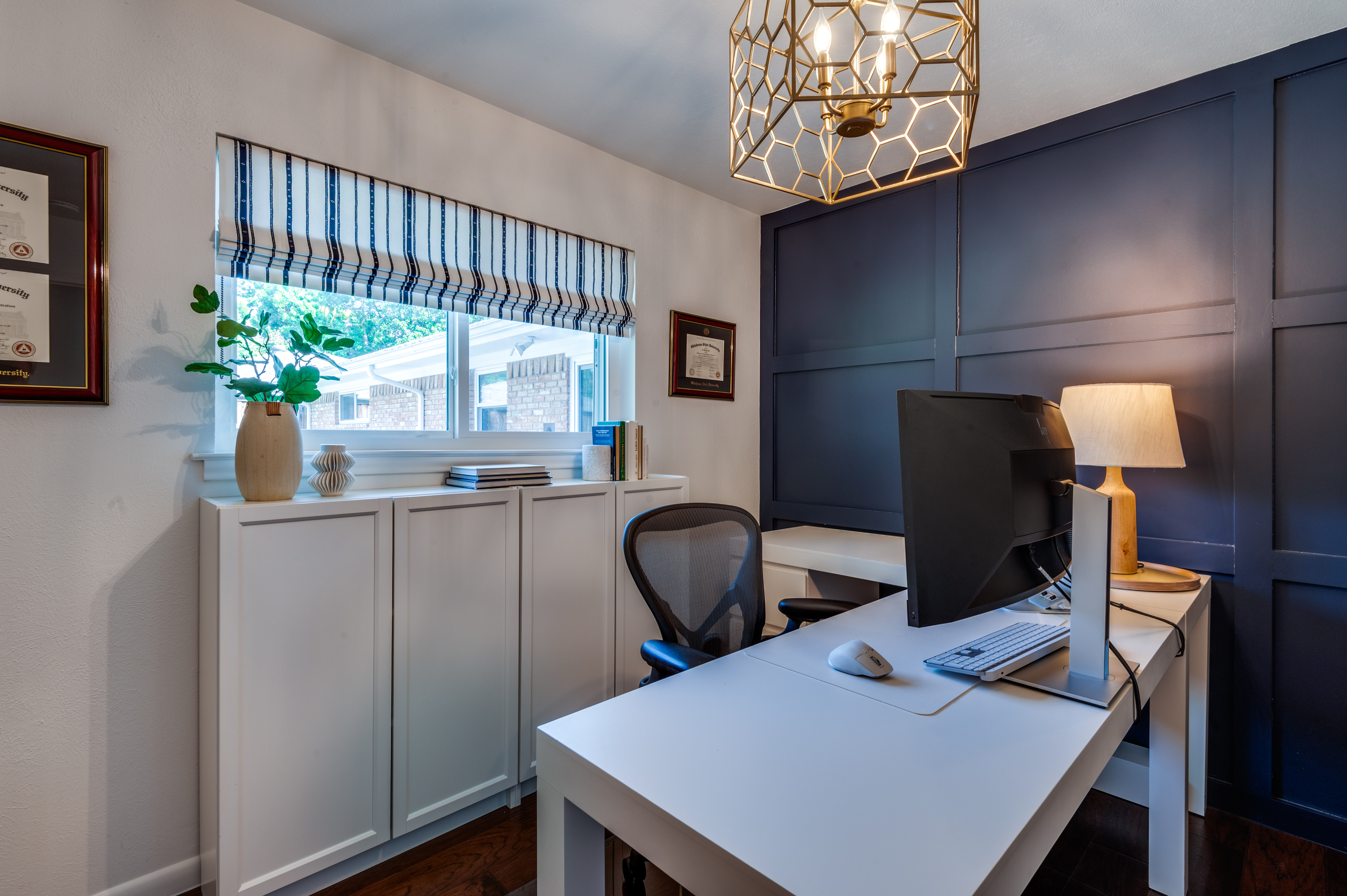 3363 Merrell Road Dallas, TX 75229 - Photo 25 of 29 a dining room with furniture and window