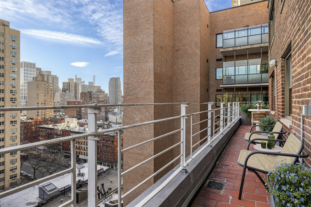 510 East 86th Street, Unit 17C Manhattan, NY 10028 - Photo 20 of 31 a city view with tall buildings