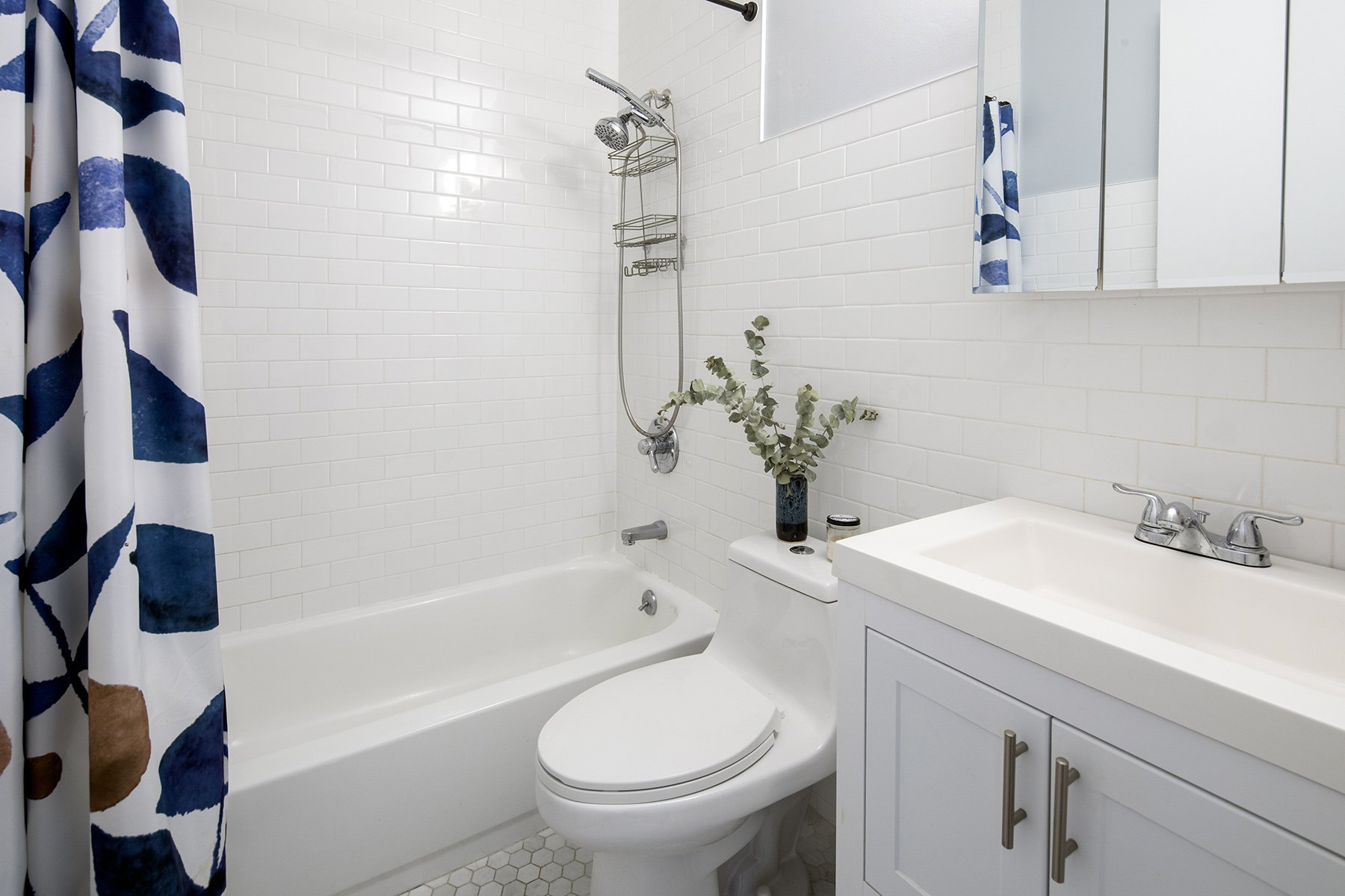 99 Kingsland Avenue, Unit 205 Brooklyn, NY 11222 - Photo 4 of 9