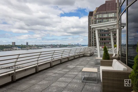 $4,200 | 120 Riverside Boulevard, Unit 7U | Upper West Side