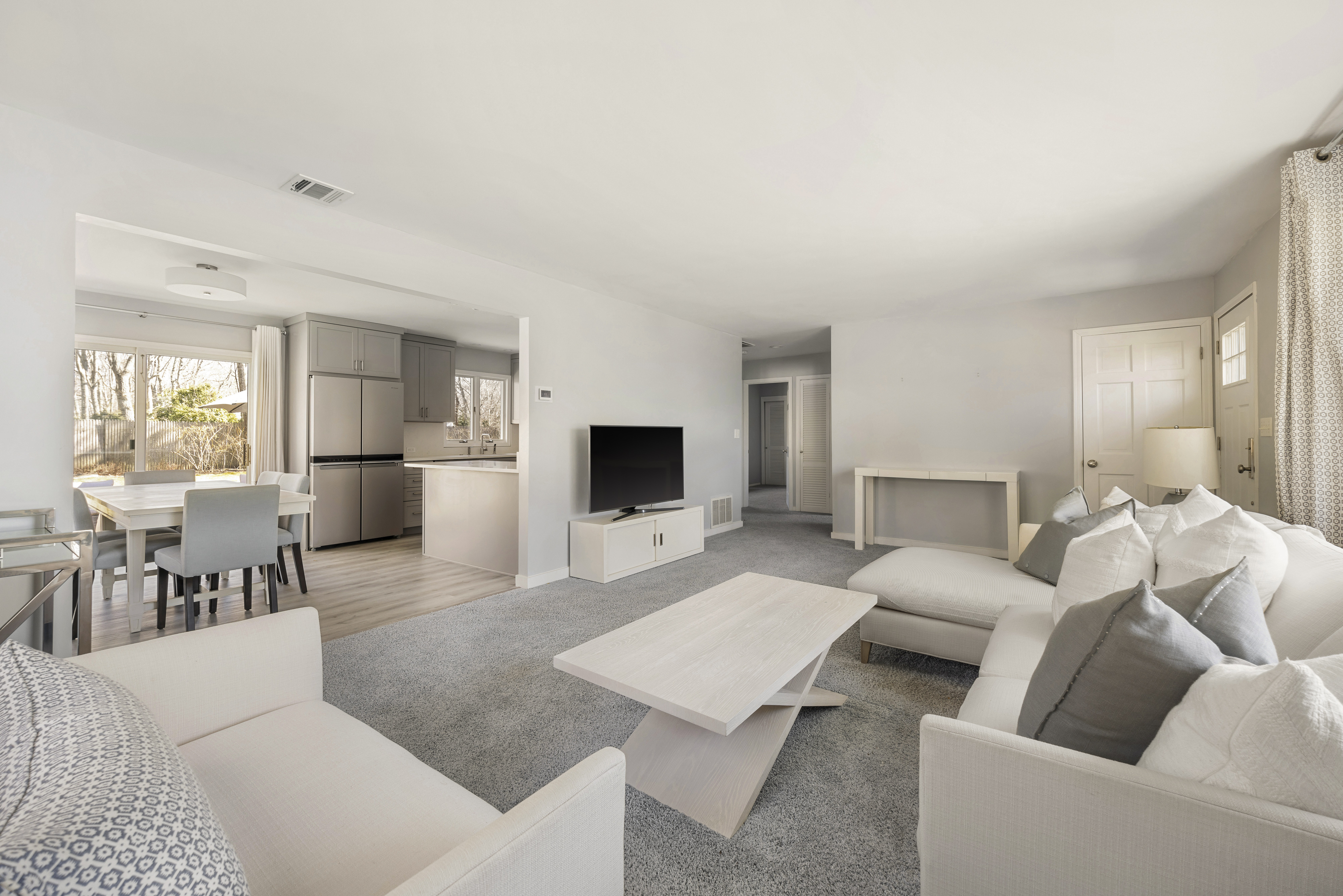 20 Ridge Road West Sag Harbor, NY 11963 - Photo 3 of 7