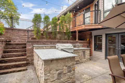 $1,995,000 | 13352 Weston Park Drive, St. Louis, MO 63131