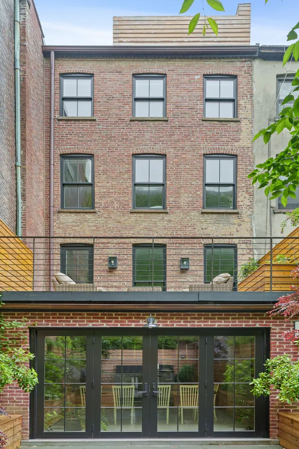 $6,000,000 | 265 6th Avenue | Park Slope