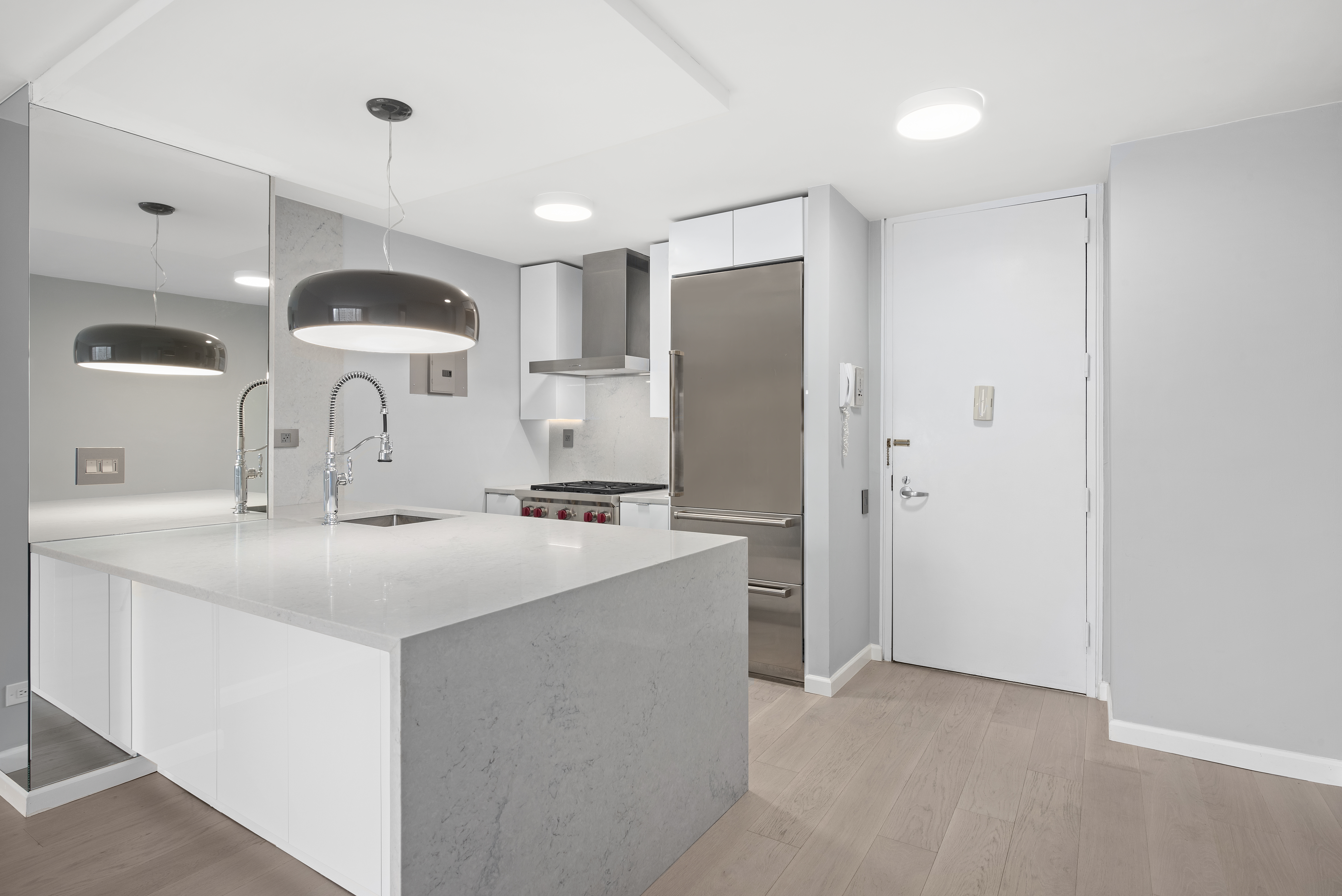 45 West 67th Street, Unit 23C Manhattan, NY 10023 - Photo 4 of 12