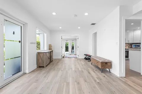 $999,999 | 409 North 14th Avenue, Hollywood, FL 33020