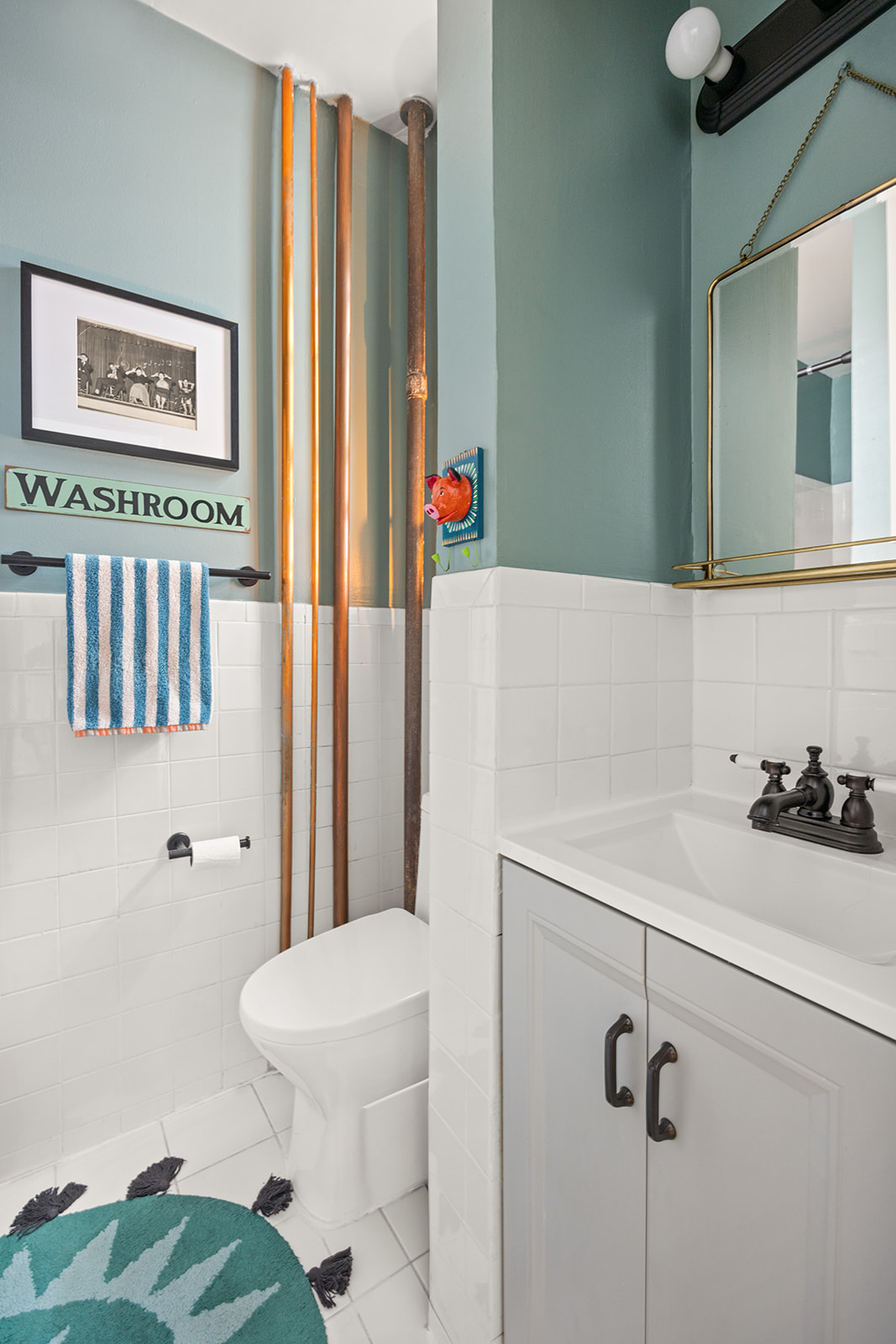 125 Eastern Parkway, Unit 3A Brooklyn, NY 11238 - Photo 5 of 15 a bathroom with a sink a toilet and shower