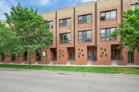 $645,000 | 2200 Tremont Place, Unit 5, Denver, CO 80205