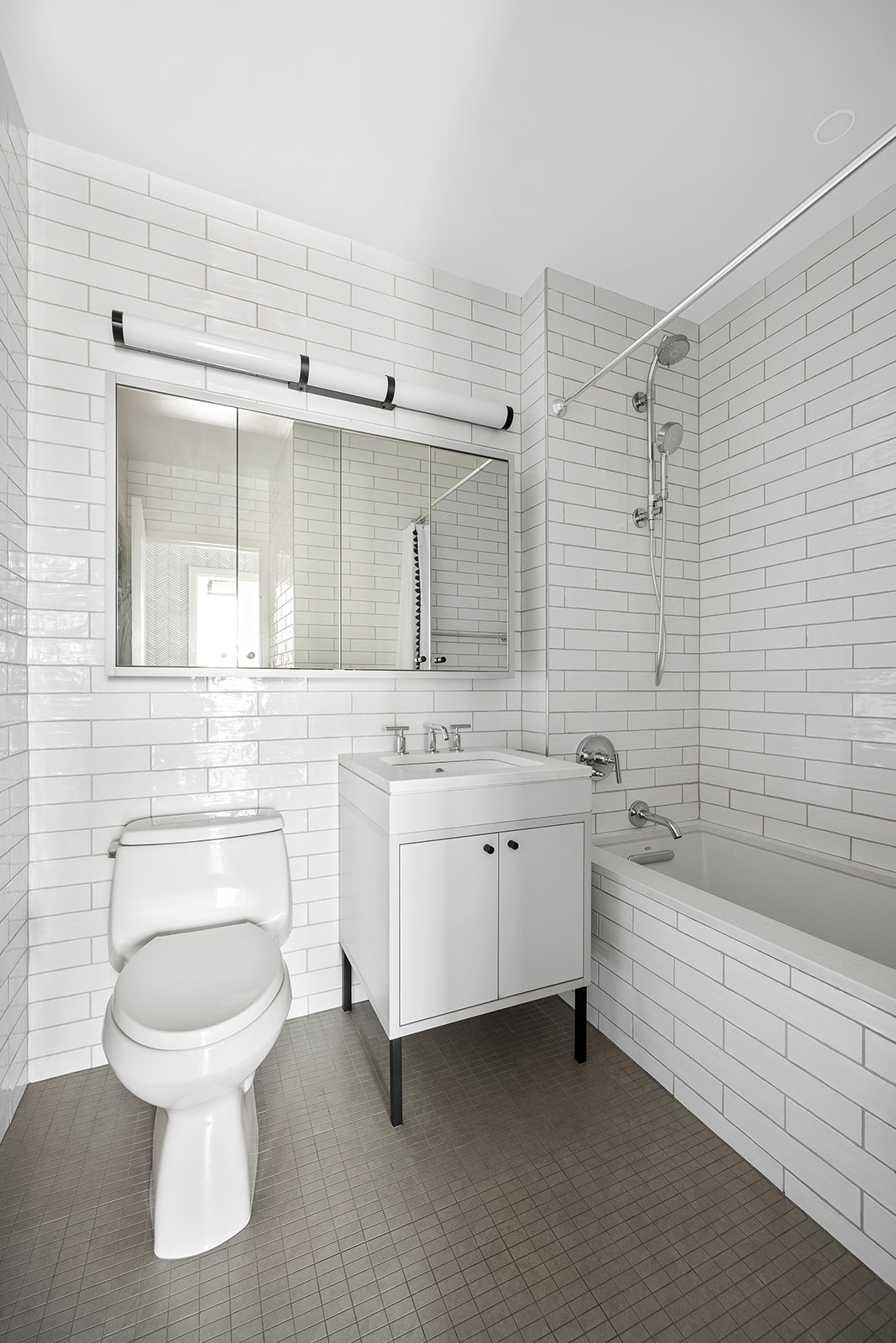 184 Kent Avenue, Unit B315 Brooklyn, NY 11249 - Photo 9 of 21