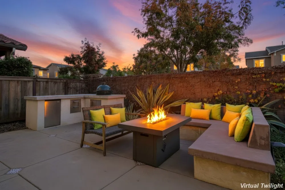 $1,449,000 | 15863 Via Montenero, San Diego, CA 92127