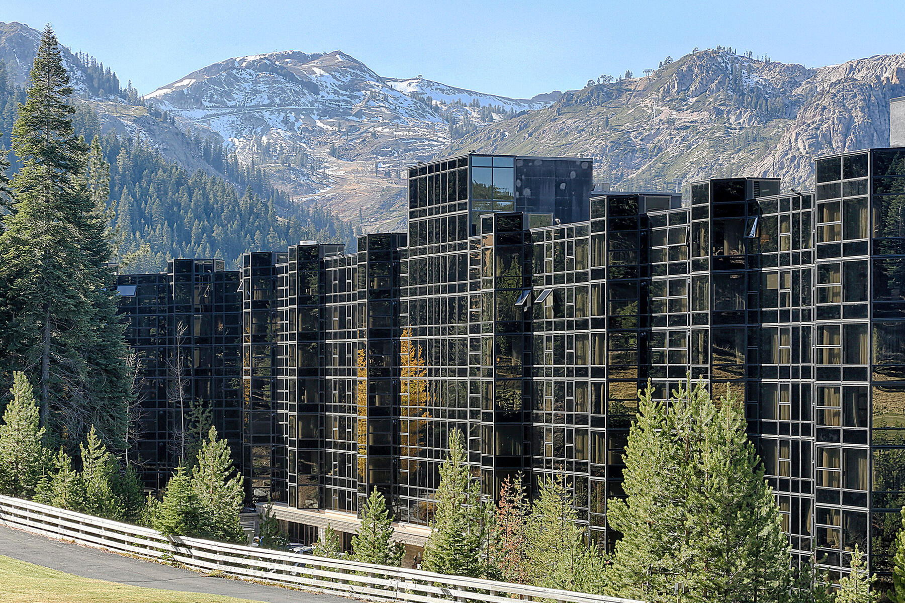 400 Resort Road, Unit 445/447 Olympic Valley, CA 96146 - Photo 3 of 34