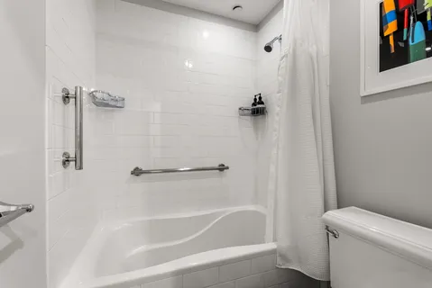 $875,000 | 2 Clarendon Street, Unit 302, Boston, MA 02116