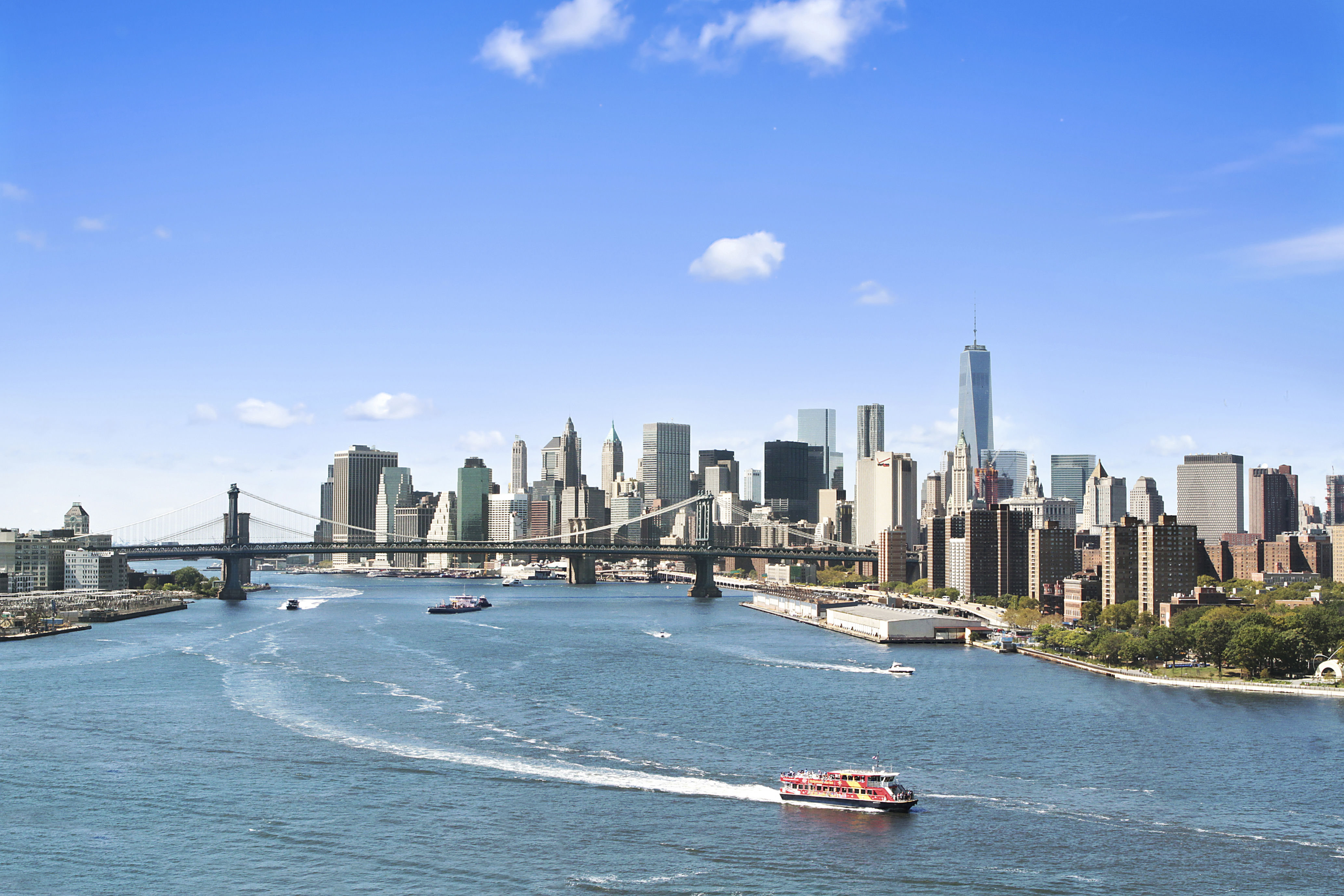 440 Kent Avenue, Unit 17A Brooklyn, NY 11249 - Photo 4 of 11 a view of a city