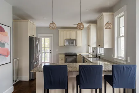 $1,149,000 | 979 South Street, Unit 2, Roslindale, MA 02131
