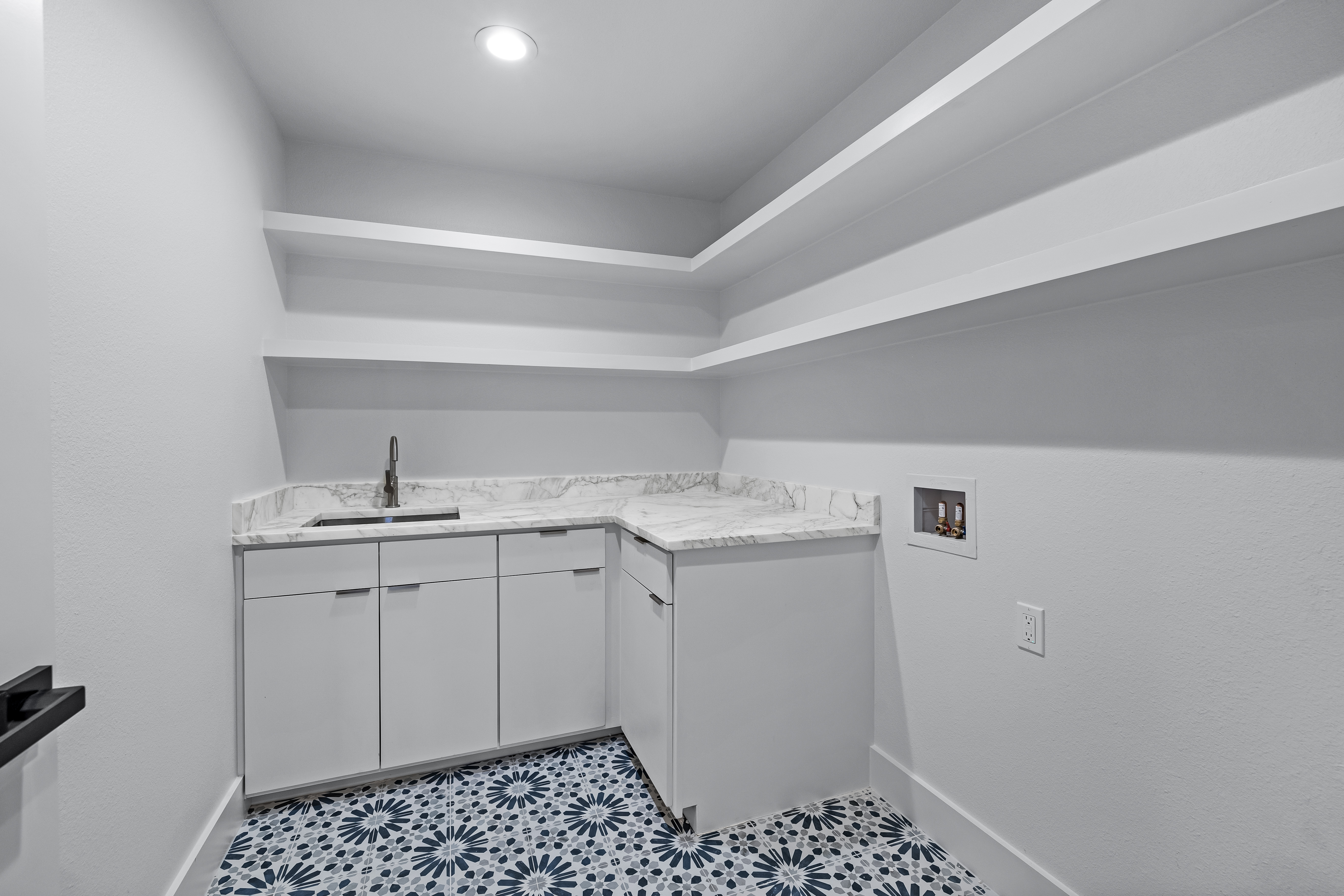 7724 Bantry Lane Dallas, TX 75248 - Photo 34 of 48