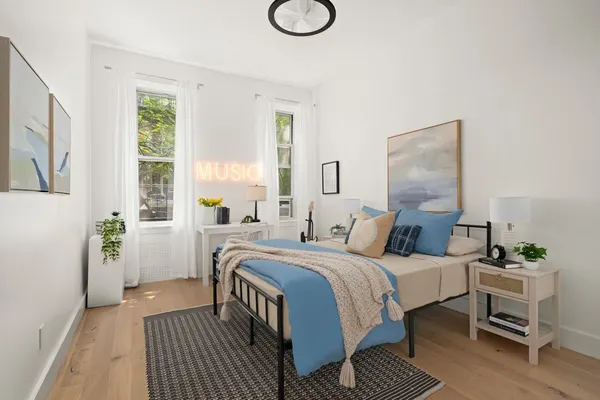 $535,000 | 406 West 46th Street, Unit 2C | Hell's Kitchen