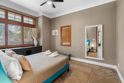 $1,375,000 | 10512 Lake Park Drive, Dripping Springs, TX 78620