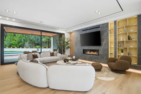 $5,695,888 | 6519 Brawner Street, McLean, VA 22101