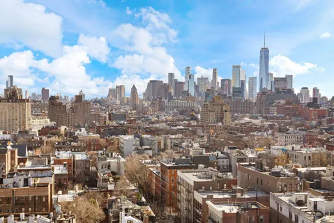 a picture of a wall with a white wall