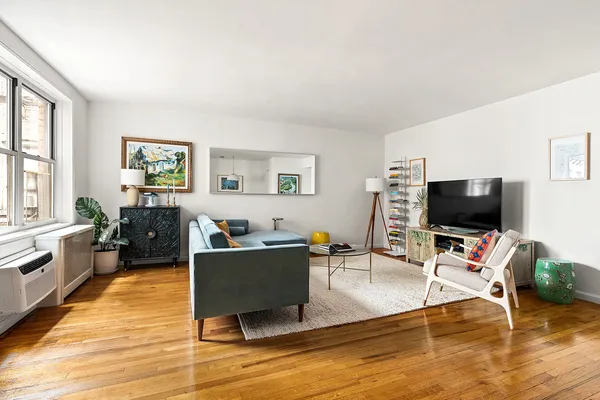 $700,000 | 302 East 88th Street, Unit 4C | Upper East Side