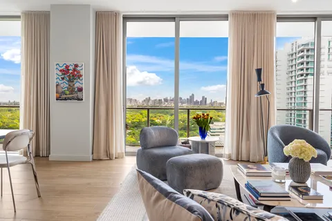 $4,250,000 | 2678 Tigertail Avenue, Unit 1702, Miami, FL 33133