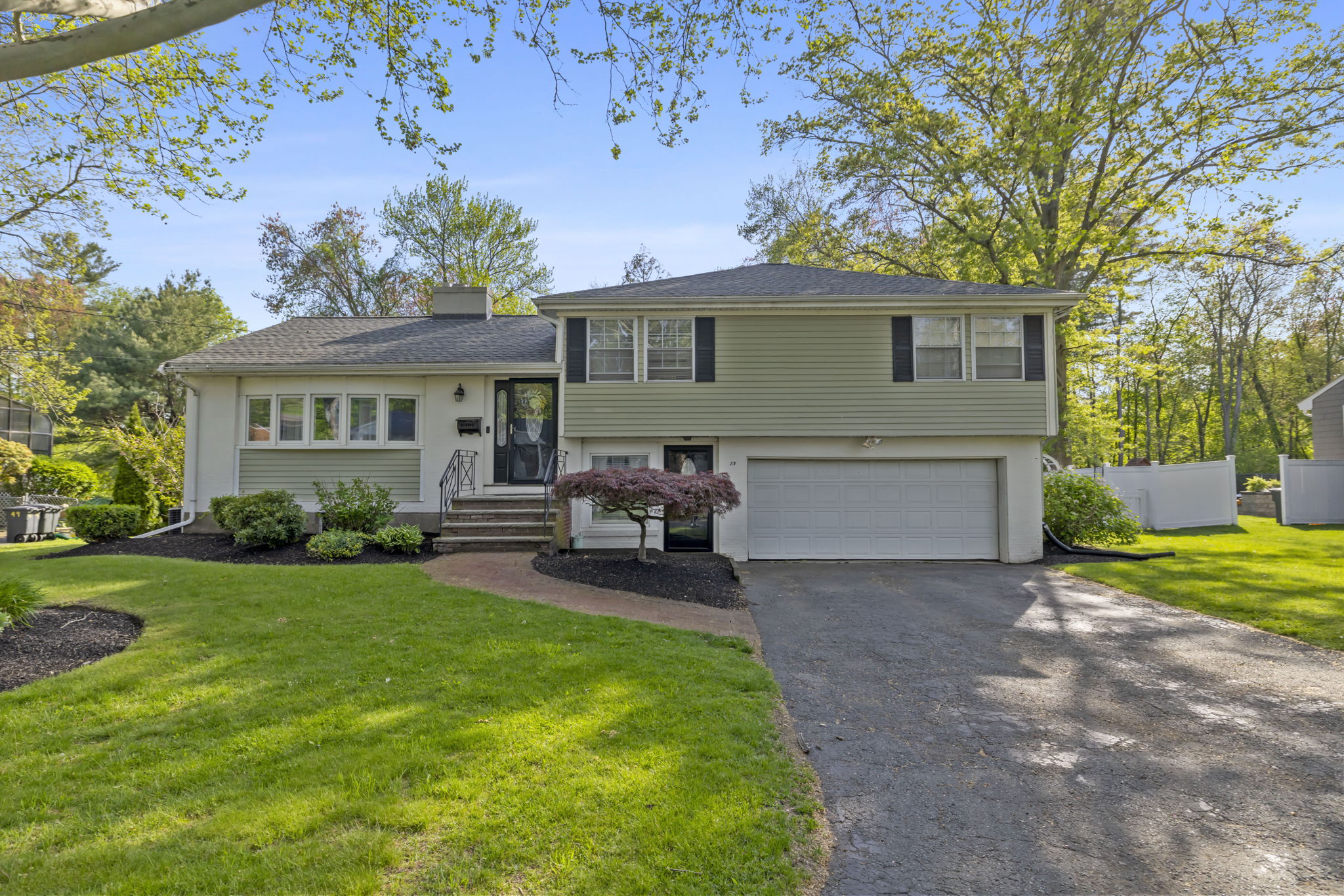 75 Perry Avenue Lynnfield, MA 01940 - Photo 1 of 8