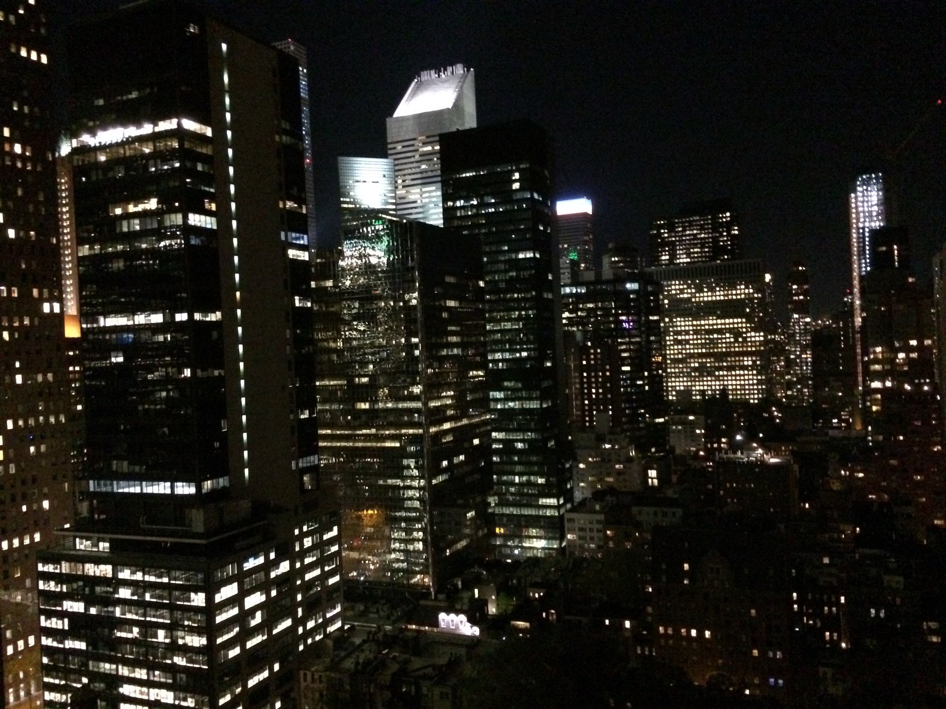 236 East 47th Street, Unit 15E Manhattan, NY 10017 - Photo 9 of 11