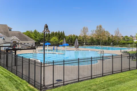 $1,100,000 | 18306 Aspen Dale Court, Boyds, MD 20841