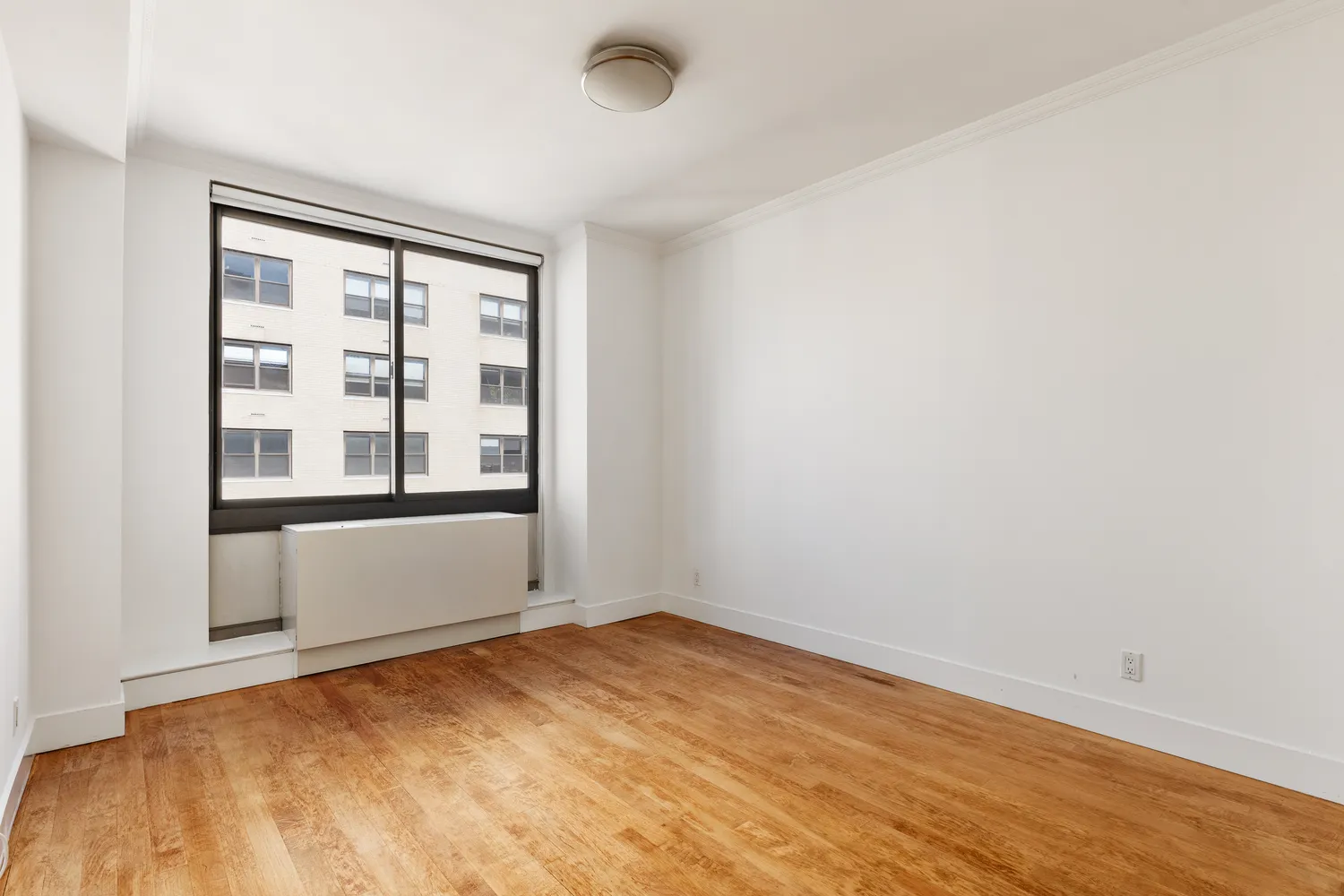 $850,000 | 242 East 25th Street, Unit 12B | Kips Bay