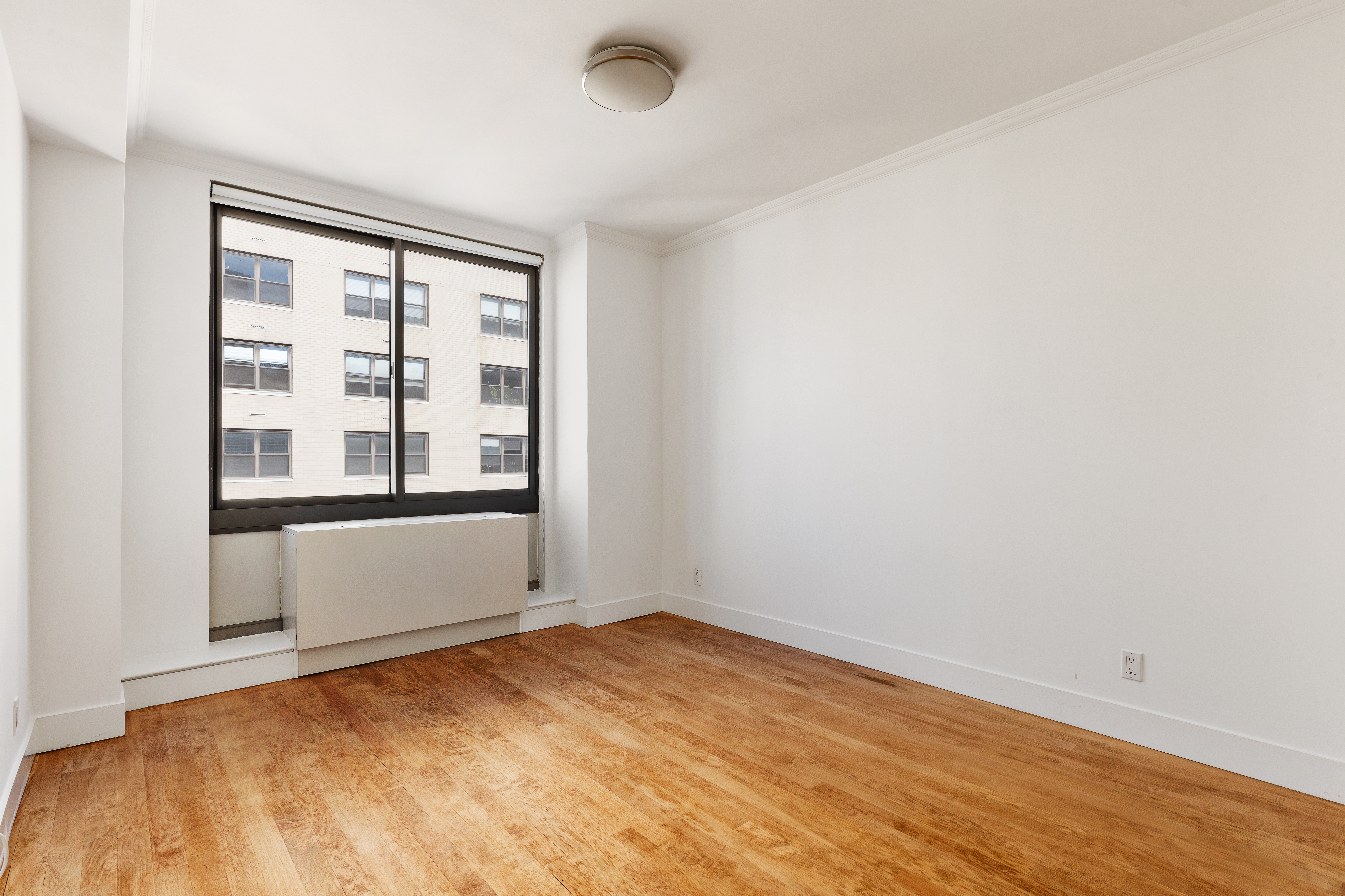 242 East 25th Street, Unit 12B Manhattan, NY 10010 - Photo 8 of 10