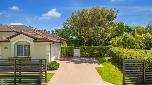 $1,735,000 | 14831 Southwest 95th Court, Miami, FL 33176