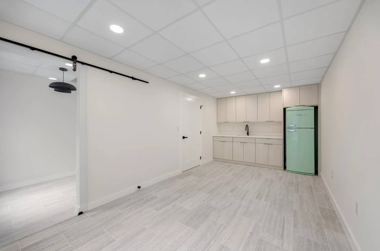 $1,850 | 7731 Southwest 62nd Avenue, Unit 202, Miami, FL 33143