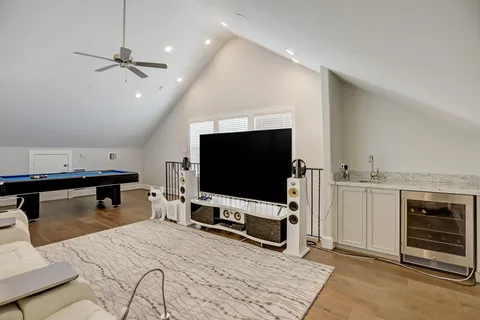 $1,275,000 | 420 West 18th Street, Houston, TX 77008