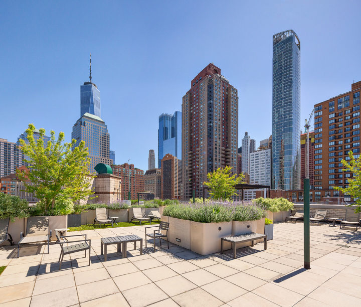 21 South End Avenue, Unit PH1A Manhattan, NY 10280 - Photo 28 of 32 a view of a city with tall buildings