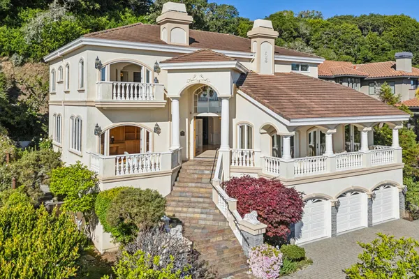 $4,195,000 | 17 Heron Drive, Mill Valley, CA 94941