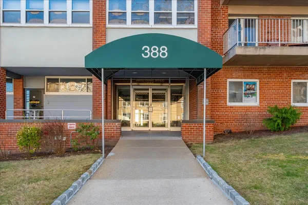 $130,000 | 388 Westchester Avenue, Unit 1E, Port Chester, NY 10573