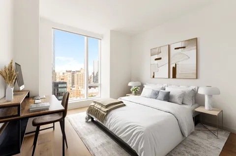 $3,700,000 | 1 West End Avenue, Unit 22B | Upper West Side