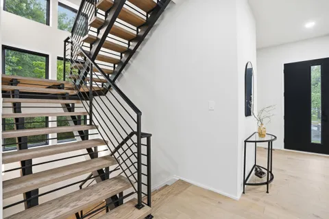 $1,799,000 | 8313 Syracuse Circle, Vienna, VA 22180
