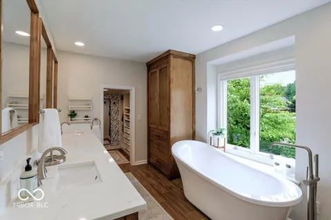 $799,000 | 7614 Silverpine Court, Indianapolis, IN 46250